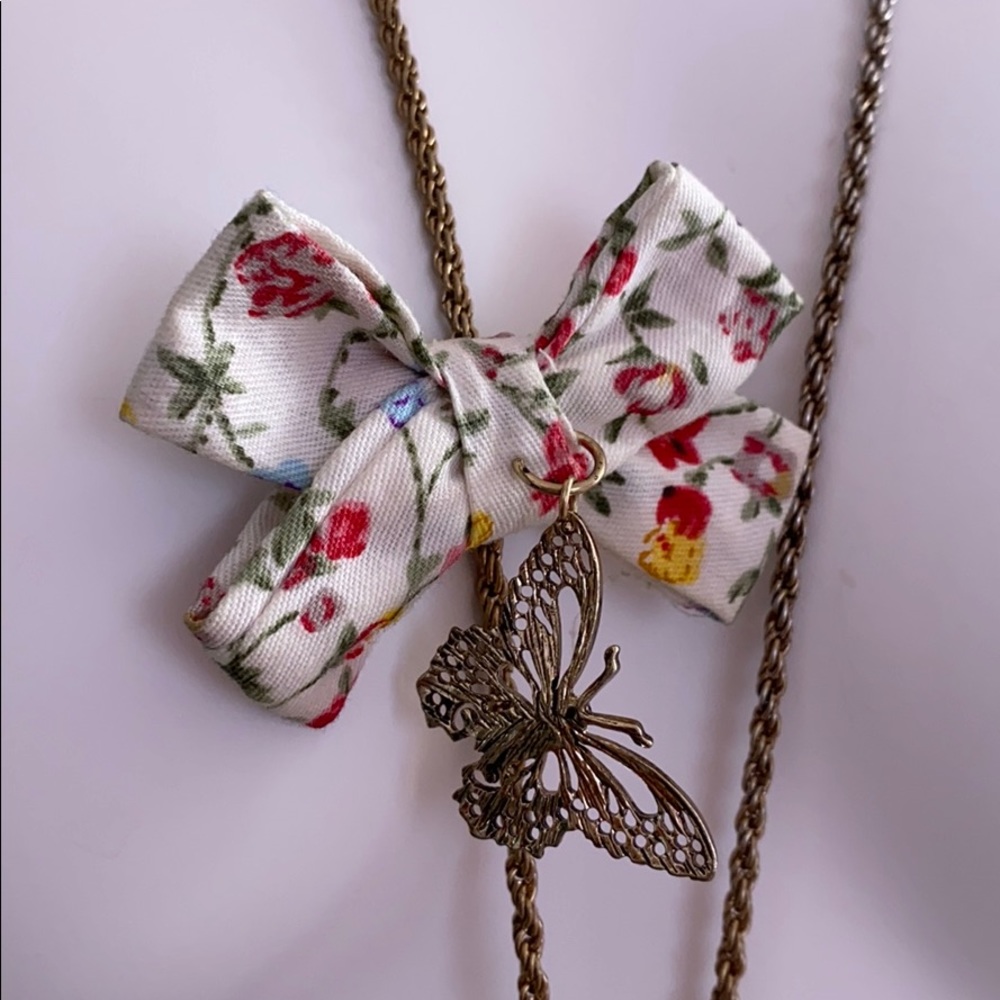 Necklace - Picture 3 of 8